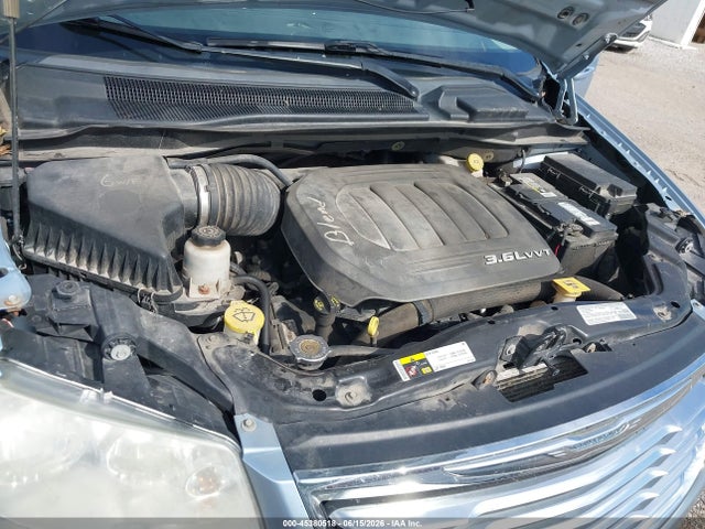 45380518 :رقم المزاد ، 2C4RC1BG8DR708930 vin ، 2013 Chrysler Town & Country Touring مزاد بيع