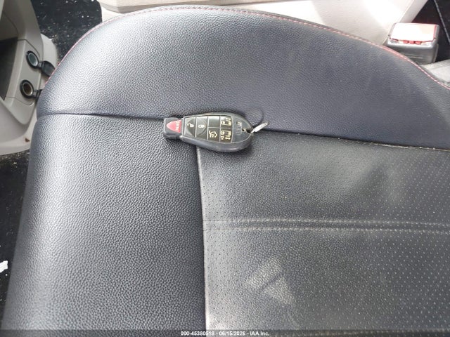 45380518 :رقم المزاد ، 2C4RC1BG8DR708930 vin ، 2013 Chrysler Town & Country Touring مزاد بيع