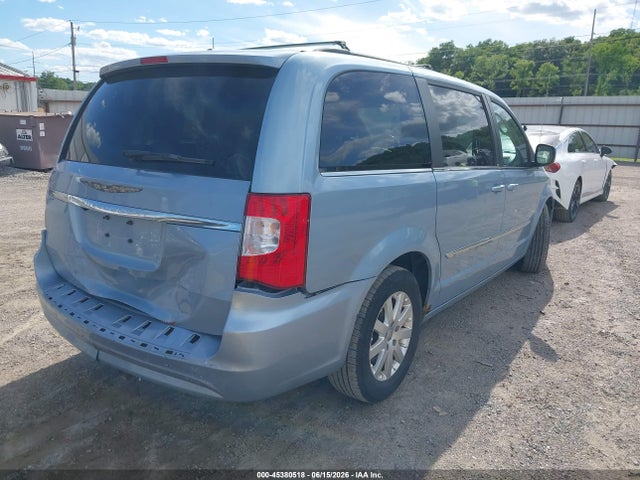 45380518 :رقم المزاد ، 2C4RC1BG8DR708930 vin ، 2013 Chrysler Town & Country Touring مزاد بيع