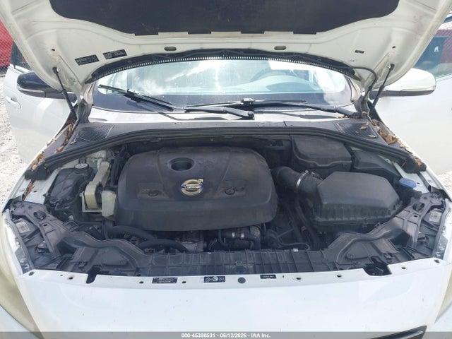Продажа на аукционе авто 2015 Volvo S60 T5 Platinum, vin: YV140MFM1F1355727, номер лота: 45380531
