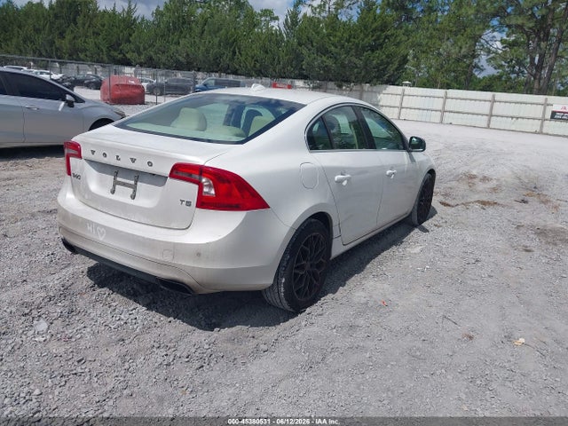 Продажа на аукционе авто 2015 Volvo S60 T5 Platinum, vin: YV140MFM1F1355727, номер лота: 45380531