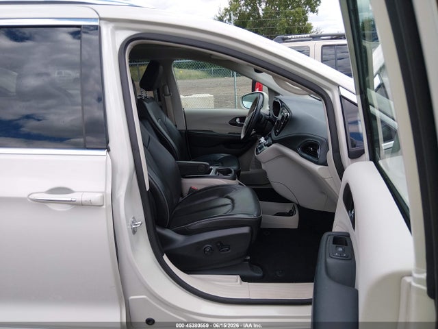 45380559 :رقم المزاد ، 2C4RC1GG2LR140830 vin ، 2020 Chrysler Pacifica Limited مزاد بيع