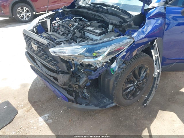 Продаж на аукціоні авто 2022 Toyota Corolla Cross Le, vin: 7MUBAABG8NV002465, номер лоту: 45380584