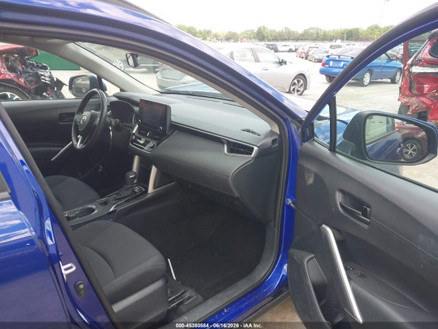 Продаж на аукціоні авто 2022 Toyota Corolla Cross Le, vin: 7MUBAABG8NV002465, номер лоту: 45380584
