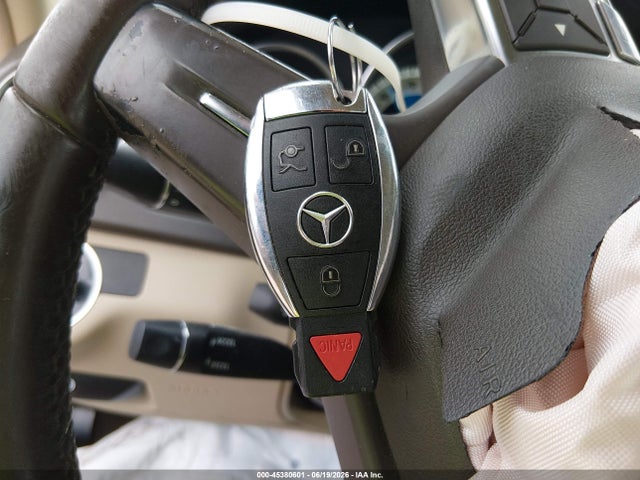 2013 Mercedes-benz C 250 Luxury მანქანა იყიდება აუქციონზე, vin: WDDGF4HB9DR281183, აუქციონის ნომერი: 45380601