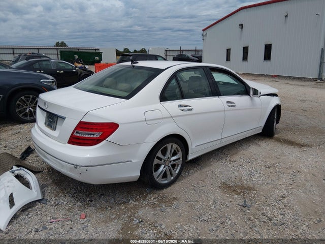 2013 Mercedes-benz C 250 Luxury მანქანა იყიდება აუქციონზე, vin: WDDGF4HB9DR281183, აუქციონის ნომერი: 45380601