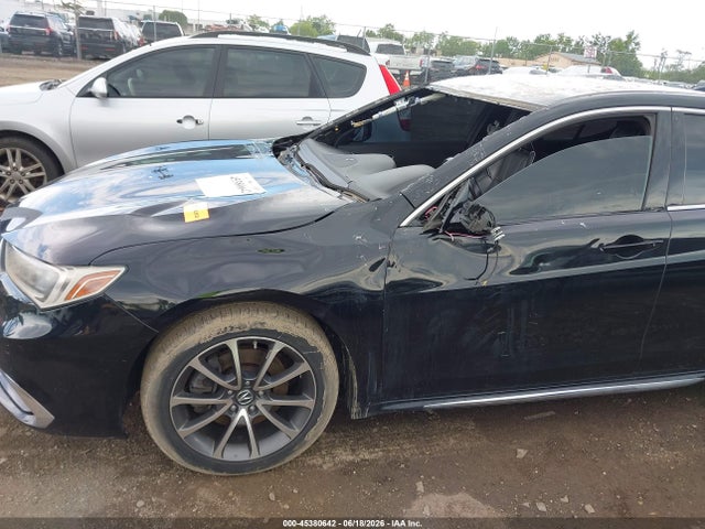 45380642 :رقم المزاد ، 19UUB3F51JA005737 vin ، 2018 Acura Tlx Tech Pkg مزاد بيع