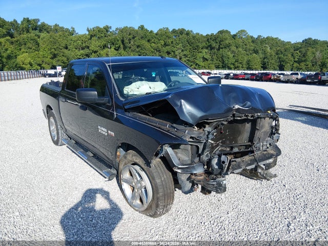 45380665 :رقم المزاد ، 3C6RR6KT3HG520845 vin ، 2017 Ram 1500 Express  4x2 5'7 Box مزاد بيع