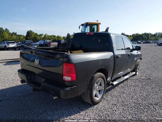 45380665 :رقم المزاد ، 3C6RR6KT3HG520845 vin ، 2017 Ram 1500 Express  4x2 5'7 Box مزاد بيع