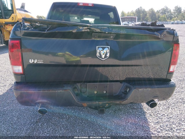 45380665 :رقم المزاد ، 3C6RR6KT3HG520845 vin ، 2017 Ram 1500 Express  4x2 5'7 Box مزاد بيع