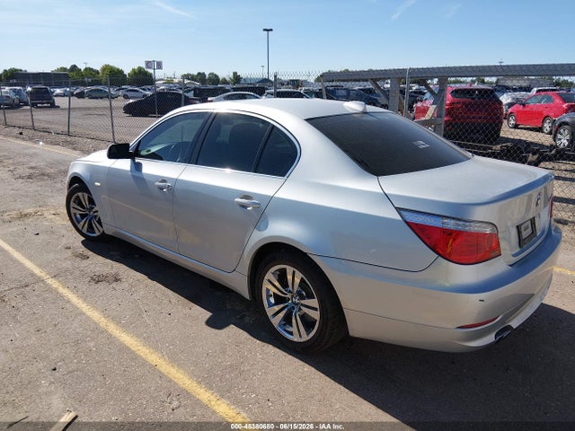 2008 Bmw 528i მანქანა იყიდება აუქციონზე, vin: WBANU53508C114621, აუქციონის ნომერი: 45380680