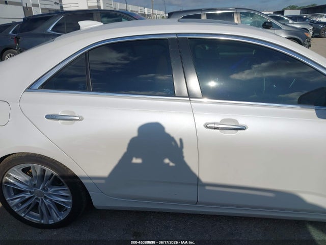 45380698 :رقم المزاد ، 1G6DB5RK9N0131712 vin ، 2022 Cadillac Ct4 Premium Luxury مزاد بيع