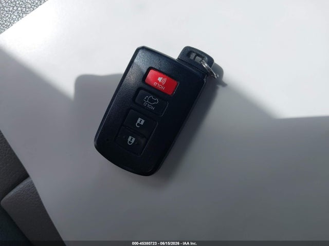 JTMDFREV5GJ056920 Toyota Rav4 Limited