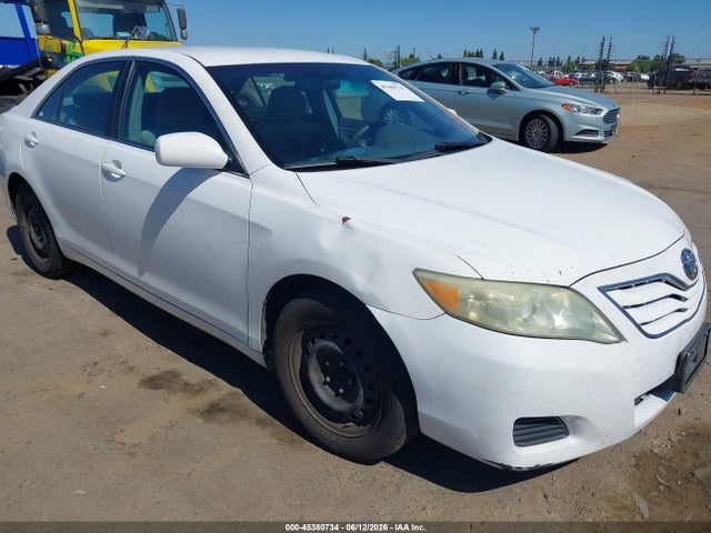 2010 Toyota Camry Le მანქანა იყიდება აუქციონზე, vin: 4T1BF3EK9AU544327, აუქციონის ნომერი: 45380734