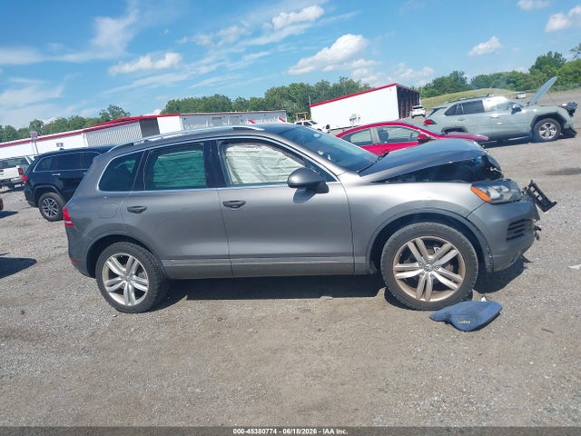 2013 Volkswagen Touareg Tdi Executive მანქანა იყიდება აუქციონზე, vin: WVGEP9BP4DD012209, აუქციონის ნომერი: 45380774