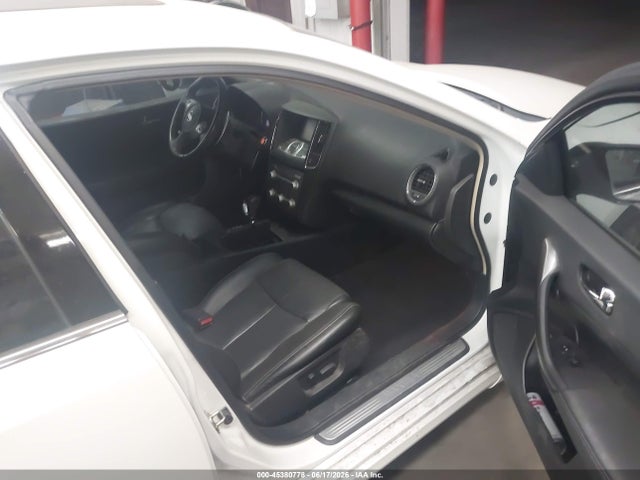 1N4AA5AP1EC472844 Nissan Maxima 3.5 Sv