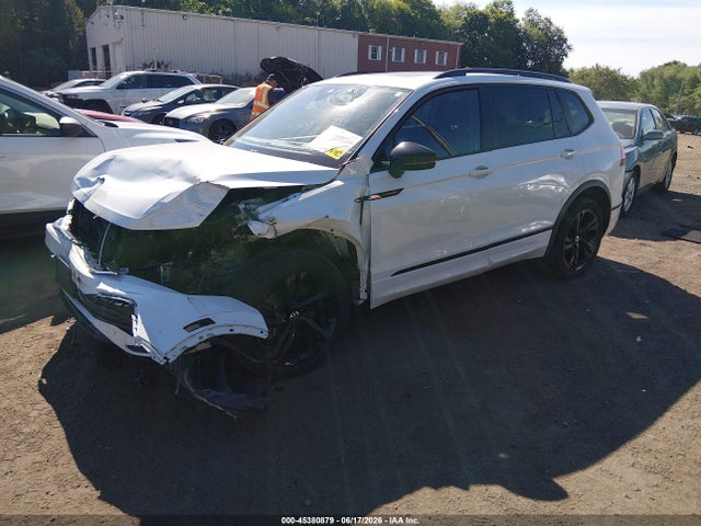 45380879 :رقم المزاد ، 3VV8B7AX1PM086123 vin ، 2023 Volkswagen Tiguan 2.0t Se R-line Black مزاد بيع