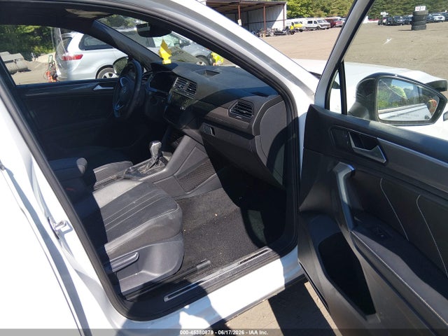 45380879 :رقم المزاد ، 3VV8B7AX1PM086123 vin ، 2023 Volkswagen Tiguan 2.0t Se R-line Black مزاد بيع