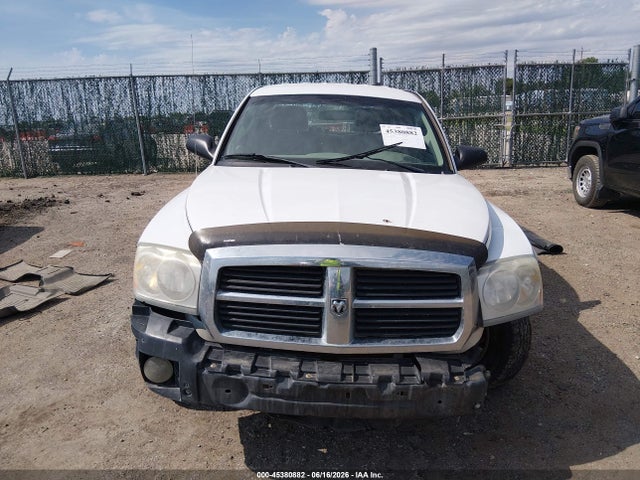 45380882 :رقم المزاد ، 1D7HW48N35S298019 vin ، 2005 Dodge Dakota Slt مزاد بيع