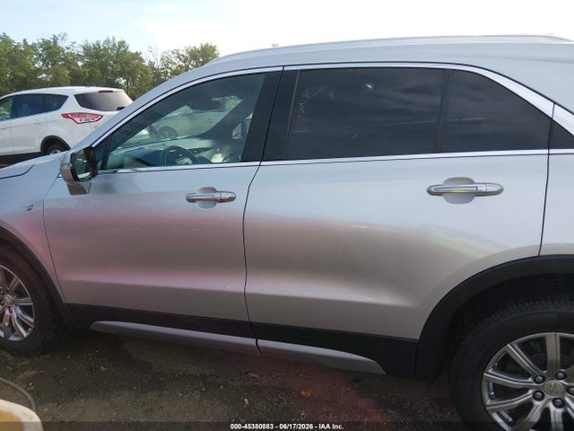45380883 :رقم المزاد ، 1GYFZDR44NF131945 vin ، 2022 Cadillac Xt4 Awd Premium Luxury مزاد بيع