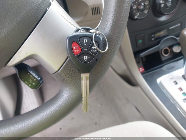 45380889 :رقم المزاد ، 1NXBU4EE8AZ356016 vin ، 2010 Toyota Corolla Le مزاد بيع