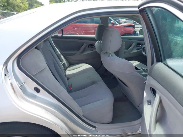 Auction sale of the 2011 Toyota Camry Hybrid, vin: 4T1BB3EK1BU142010, lot number: 45380950