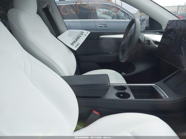 Продаж на аукціоні авто 2023 Tesla Model Y Awd/long Range Dual Motor All-wheel Drive, vin: 7SAYGDEE3PF868339, номер лоту: 45380960