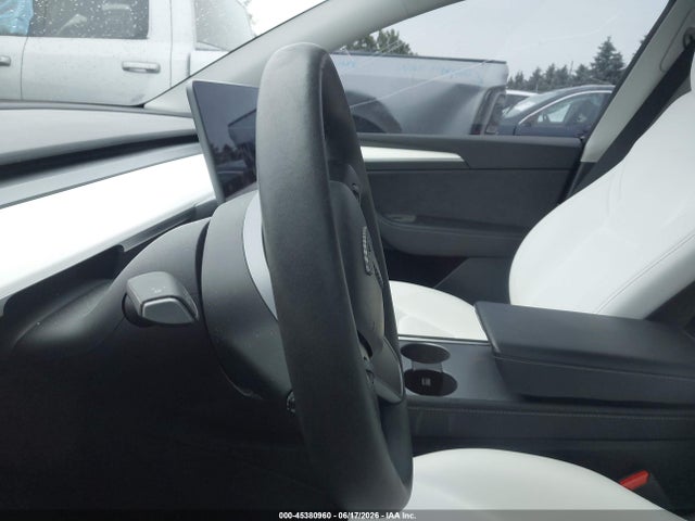Продаж на аукціоні авто 2023 Tesla Model Y Awd/long Range Dual Motor All-wheel Drive, vin: 7SAYGDEE3PF868339, номер лоту: 45380960