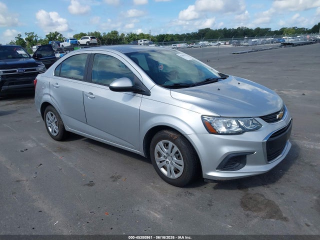 45380961 :رقم المزاد ، 1G1JB5SH2J4111649 vin ، 2018 Chevrolet Sonic Ls Auto مزاد بيع