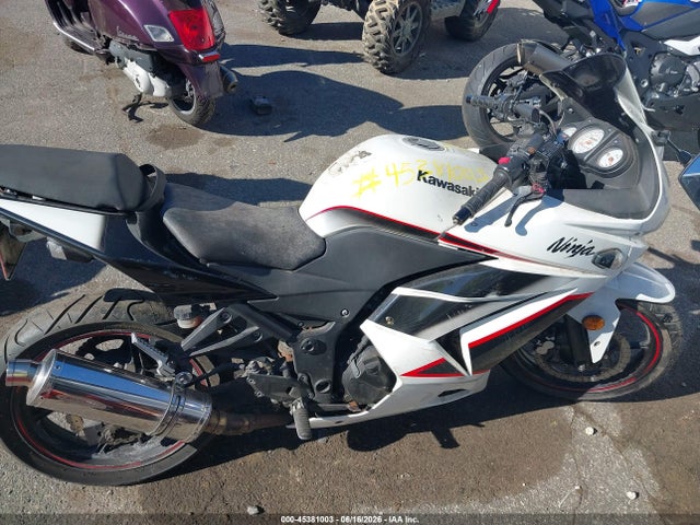 Aukcja sprzedaży 2011 Kawasaki Ex250 J, vin: JKAEXMJ16BDA84401, numer aukcji: 45381003