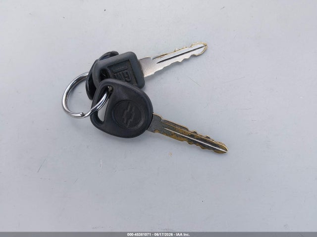 1999 Chevrolet Suburban Lt მანქანა იყიდება აუქციონზე, vin: 3GNEC16R0XG237433, აუქციონის ნომერი: 45381071