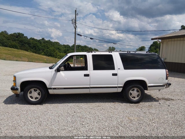 1999 Chevrolet Suburban Lt მანქანა იყიდება აუქციონზე, vin: 3GNEC16R0XG237433, აუქციონის ნომერი: 45381071