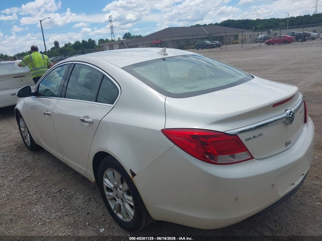 45381129 :رقم المزاد ، 2G4GS5ER1C9142201 vin ، 2012 Buick Regal Premium 1 مزاد بيع