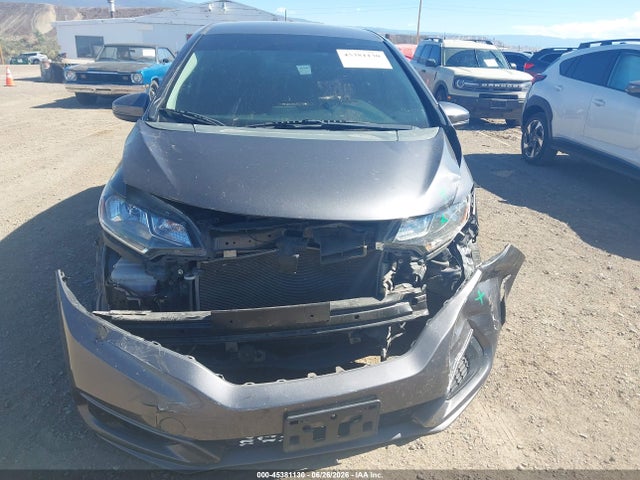 45381130 :رقم المزاد ، 3HGGK5H47KM733581 vin ، 2019 Honda Fit Lx مزاد بيع