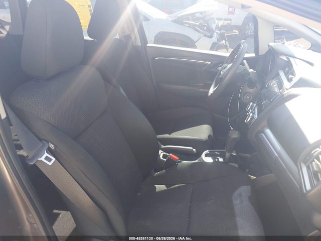 45381130 :رقم المزاد ، 3HGGK5H47KM733581 vin ، 2019 Honda Fit Lx مزاد بيع