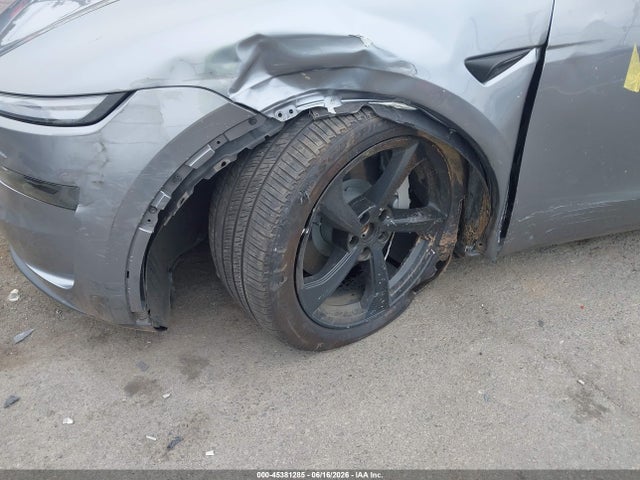 Продаж на аукціоні авто 2026 Tesla Model Y All-wheel Drive/long Range Launch Series/premium All-wheel Drive, vin: 7SAYGDEE3TA457871, номер лоту: 45381285