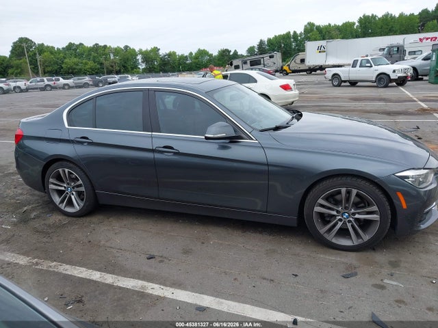 2017 Bmw 330i მანქანა იყიდება აუქციონზე, vin: WBA8B9G54HNU51656, აუქციონის ნომერი: 45381327