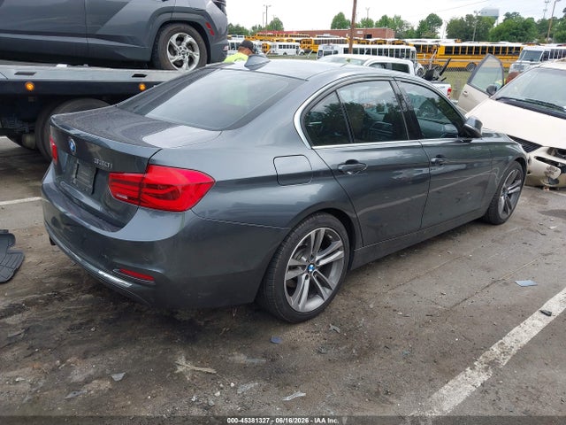 2017 Bmw 330i მანქანა იყიდება აუქციონზე, vin: WBA8B9G54HNU51656, აუქციონის ნომერი: 45381327