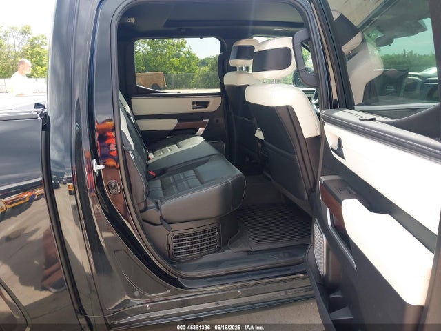 5TFVC5DB6NX005479 Toyota Tundra Hybrid Capstone