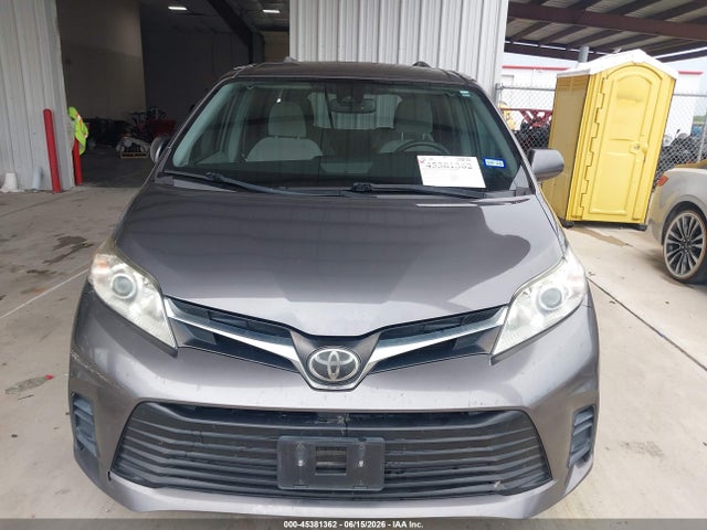 Toyota Sienna Le 8 Passenger 2018 5TDKZ3DC3JS901897 Image 6