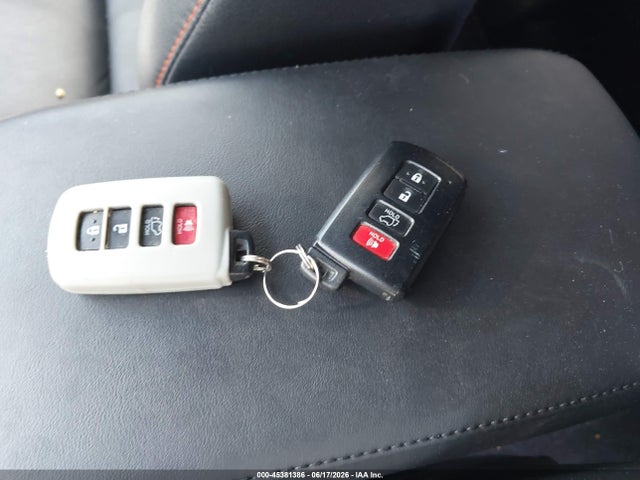 Toyota RAV4 SE 2016 2T3JFREV5GW500642 Image 11