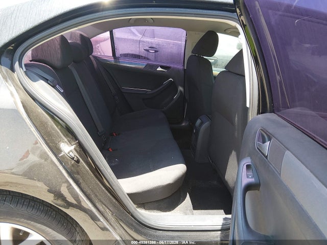 3VWD17AJ9FM259409 Volkswagen Jetta 1.8t Se