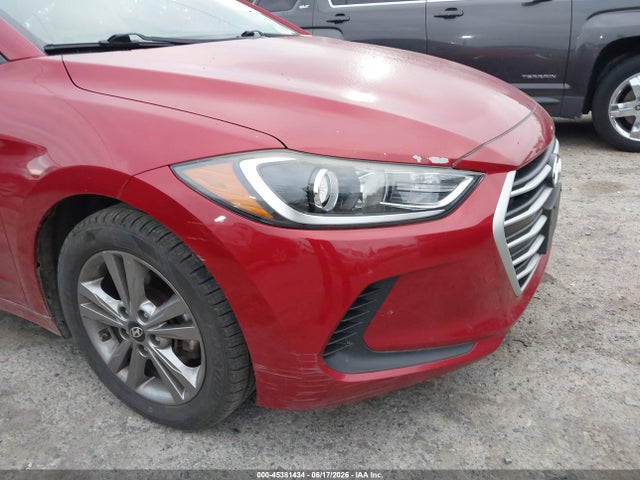 KMHD84LF5HU210501 Hyundai ELANTRA SE