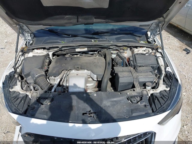 2018 Buick Regal Sportback Essence მანქანა იყიდება აუქციონზე, vin: W04GP6SX5J1065780, აუქციონის ნომერი: 45381456