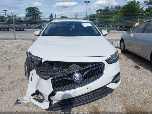 2018 Buick Regal Sportback Essence მანქანა იყიდება აუქციონზე, vin: W04GP6SX5J1065780, აუქციონის ნომერი: 45381456