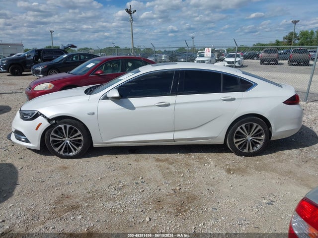 2018 Buick Regal Sportback Essence მანქანა იყიდება აუქციონზე, vin: W04GP6SX5J1065780, აუქციონის ნომერი: 45381456