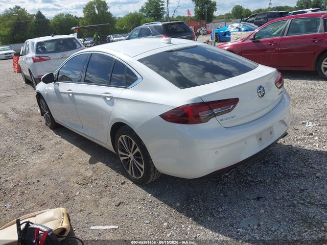 2018 Buick Regal Sportback Essence მანქანა იყიდება აუქციონზე, vin: W04GP6SX5J1065780, აუქციონის ნომერი: 45381456