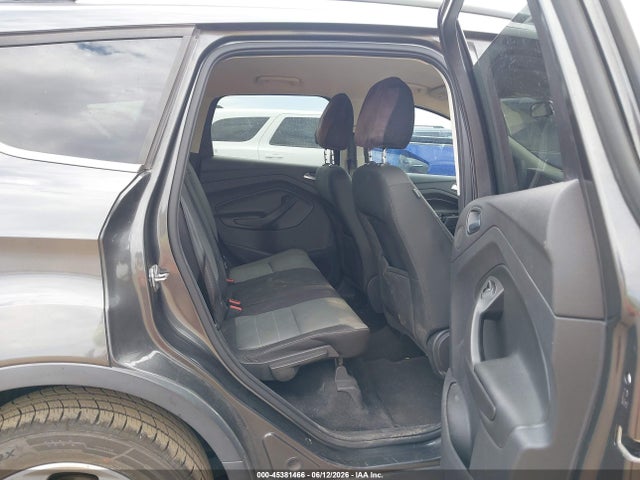Продажа на аукционе авто 2016 Ford Escape Se, vin: 1FMCU0GX0GUB75190, номер лота: 45381466