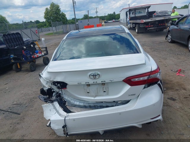 45381493 :رقم المزاد ، 4T1B61HK9JU086109 vin ، 2018 Toyota Camry Xse مزاد بيع