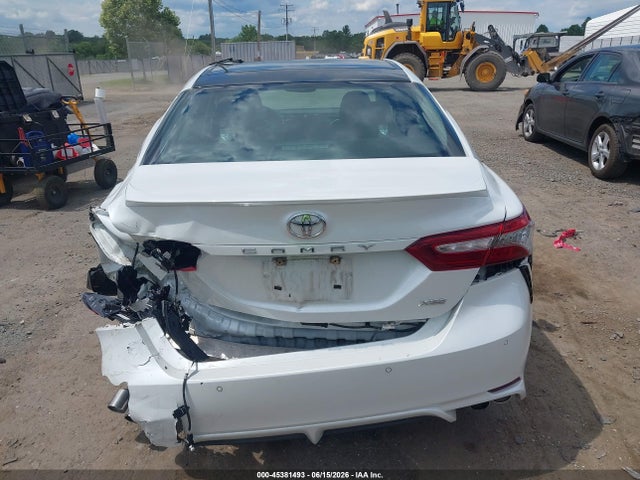 45381493 :رقم المزاد ، 4T1B61HK9JU086109 vin ، 2018 Toyota Camry Xse مزاد بيع